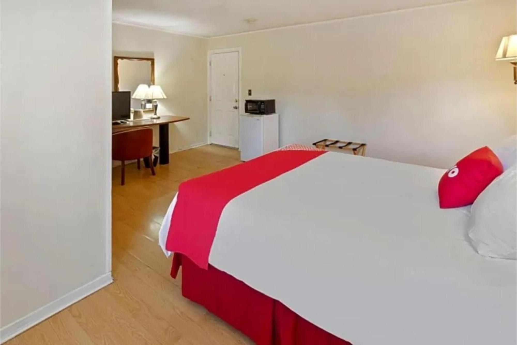 Buena Vista Inn Motel Delhi Eksteriør bilde