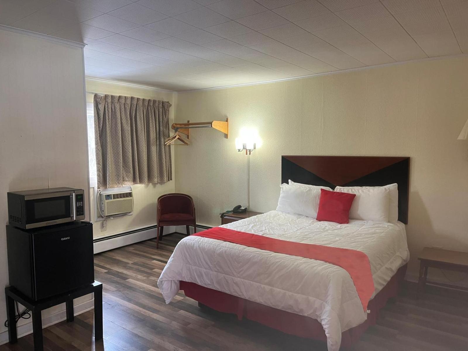 Buena Vista Inn Motel Delhi Eksteriør bilde