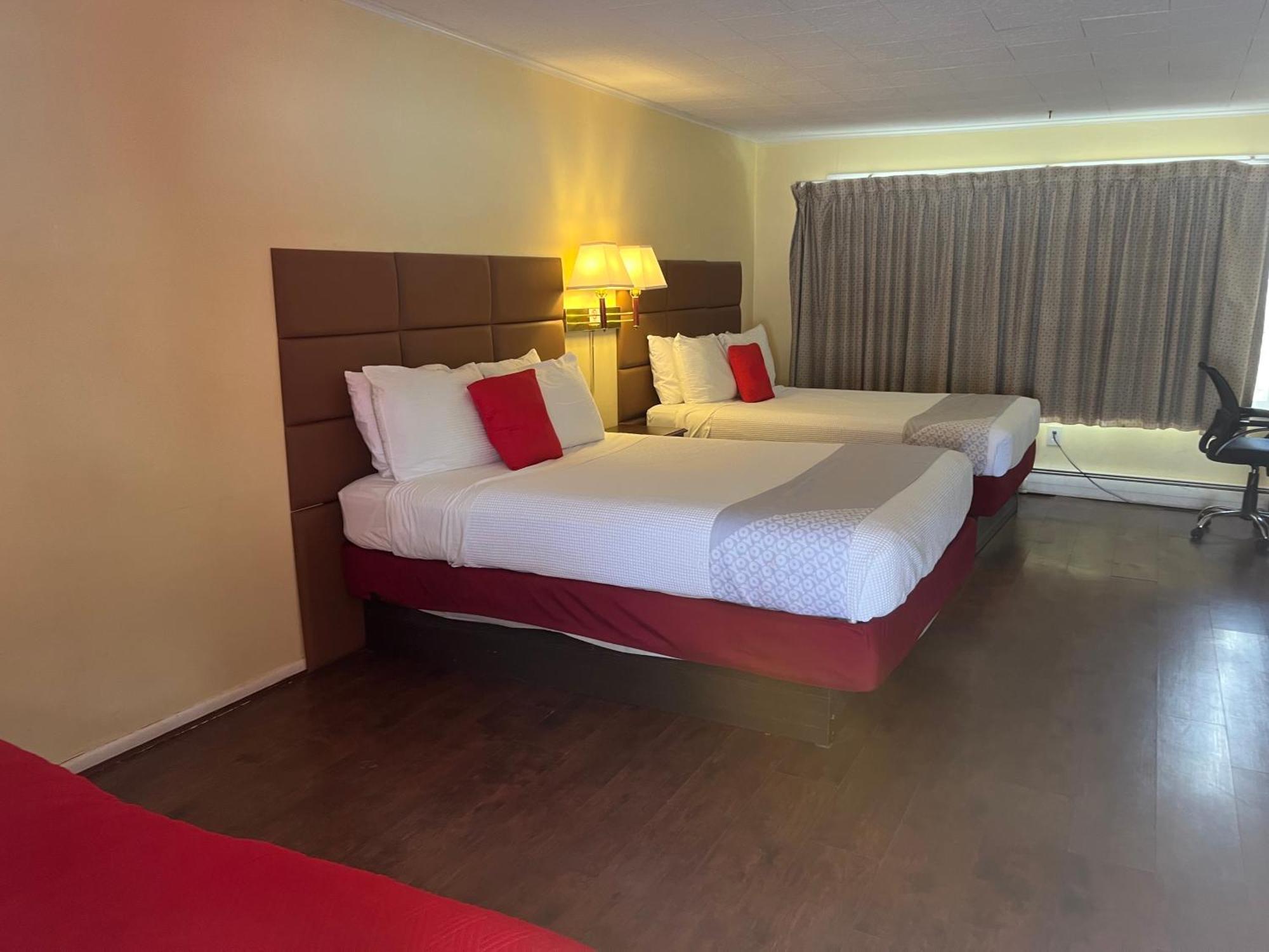 Buena Vista Inn Motel Delhi Eksteriør bilde